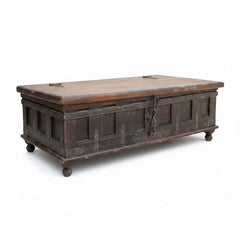 KB ART KB ART Antique Iron-Clad Wooden Coffee Table Trunk – Handcrafted Wood & Wrought Iron Jodhpur Rajasthani Decor – Handcrafted Boho Jodhpur Home Decor