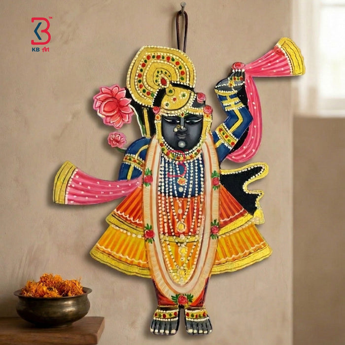 KB ART Standing Shrinathji Pichwai Wall Decor - Close-Up of Hand-Carved Artisan Texture - Handcrafted Wooden Decor Jodhpur