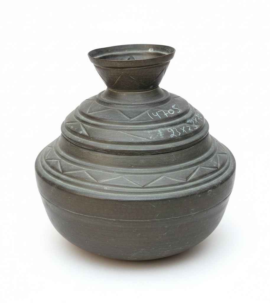 KB ART Antique Brass Old Vintage Matki (Water Pot) – Handcrafted Vintage Jodhpur Home Decor