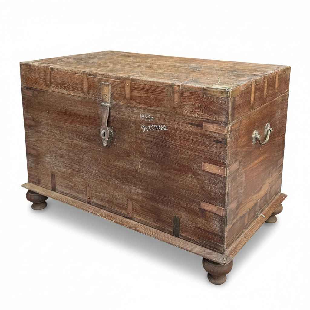 KB ART Solid Wood Blanket Box Trunk with Bun Feet – Handcrafted Rajasthani Jodhpur Home Decor