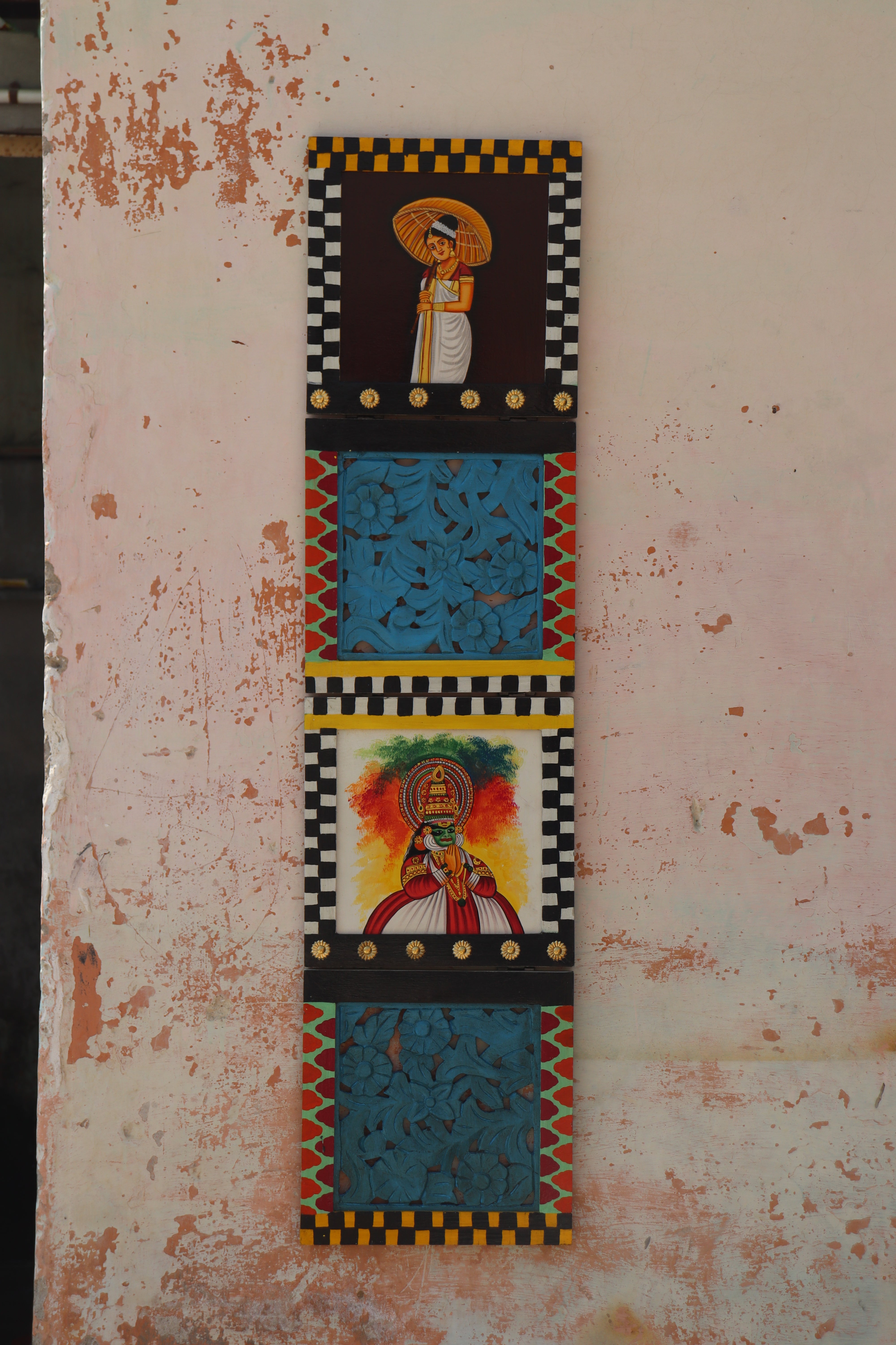 KB ART Kerala Mural Big Wall Decor Gate - Side Angle Showing Finish and Craftsmanship - Handcrafted Wooden Decor Jodhpur
