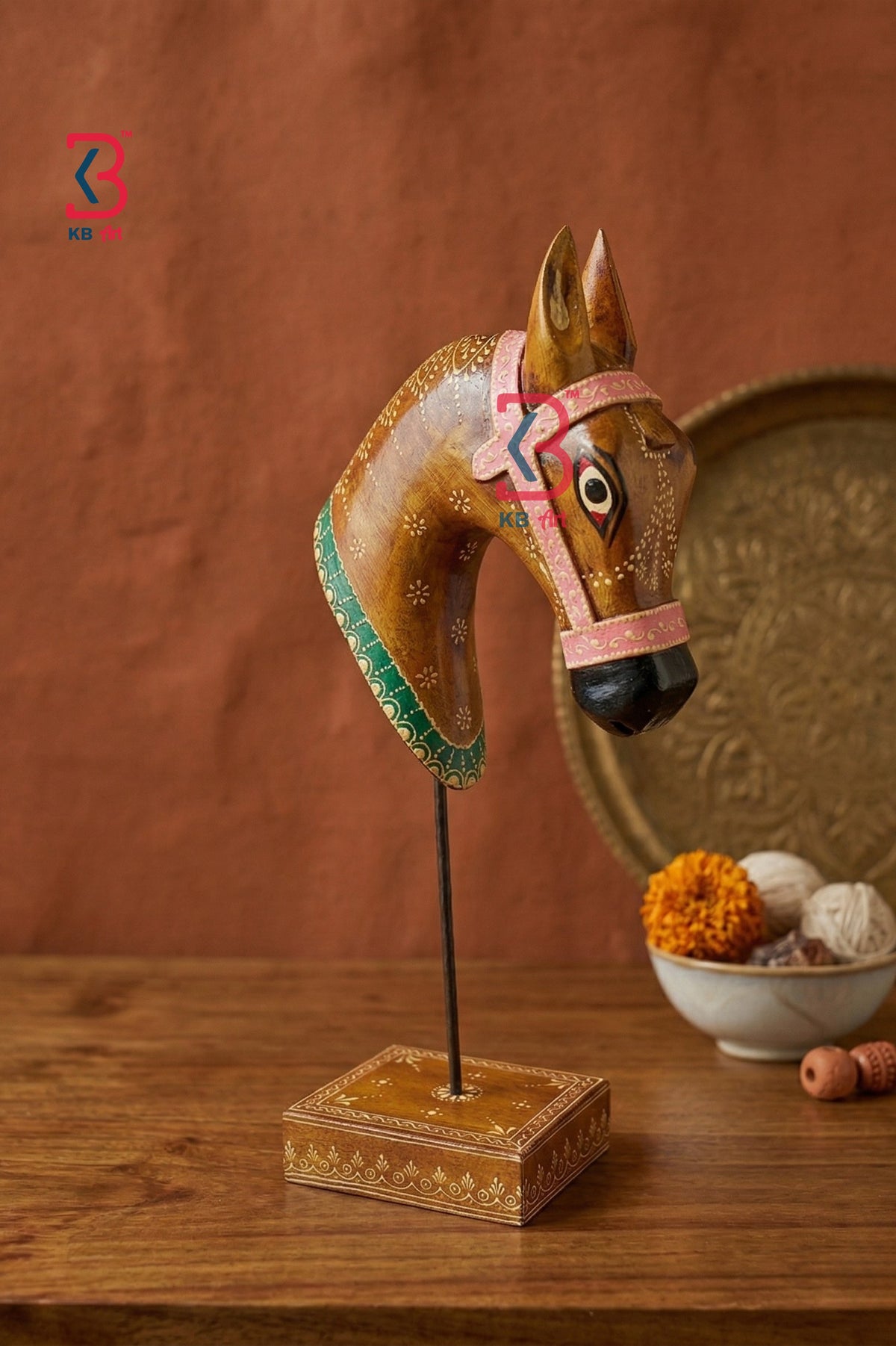 KB ART Wooden Horse Head On Stand - Close-Up of Hand-Carved Artisan Texture - Handcrafted Wooden Decor Jodhpur