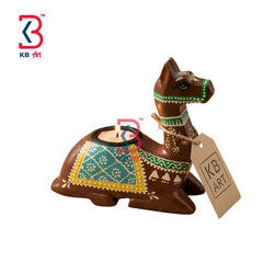 KB ART Camel Tlight Holder Pichwai - Close-Up of Hand-Carved Artisan Texture - Handcrafted Wooden Decor Jodhpur