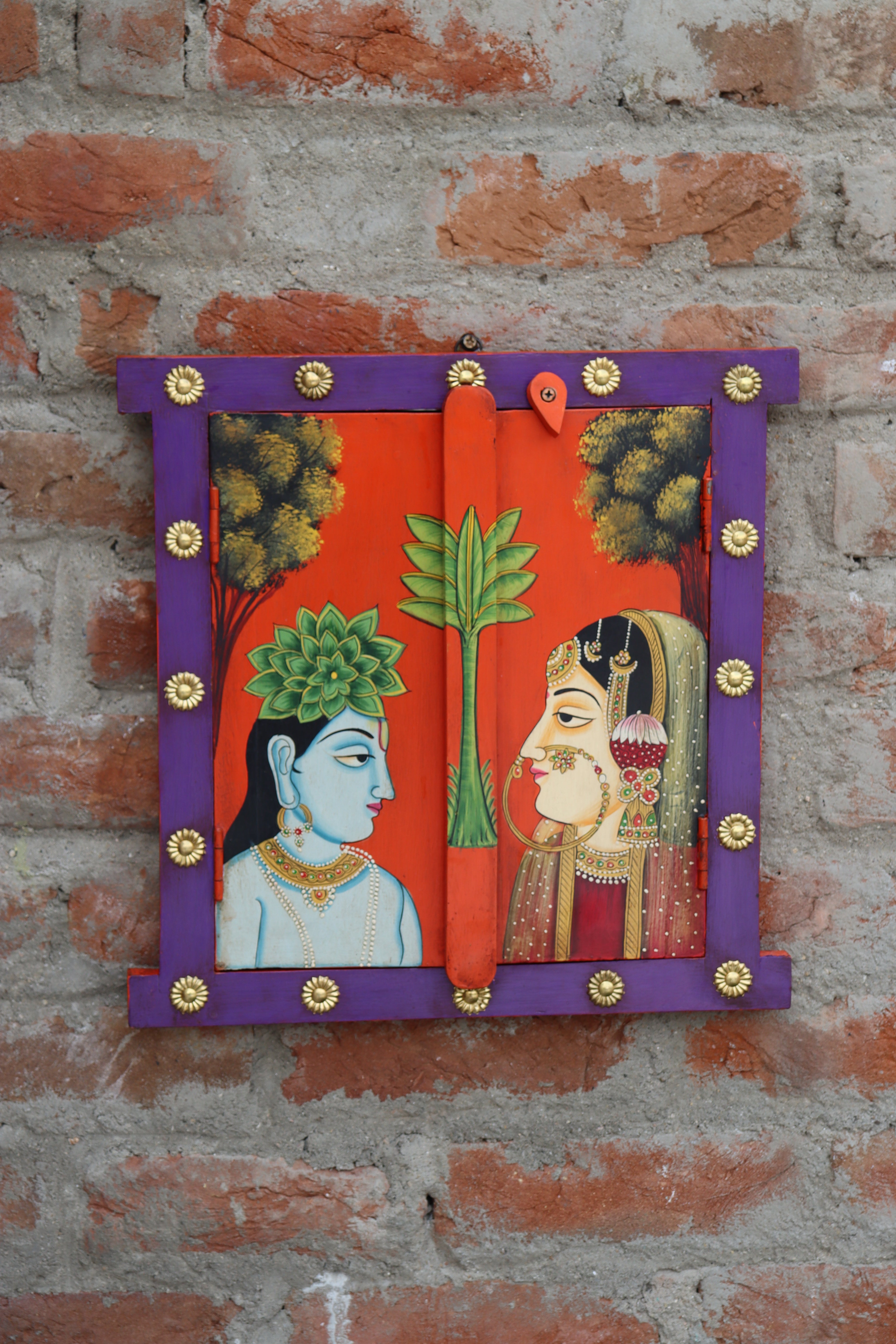 KB ART Wooden Pichwai Radha Krishna Window Mirror - Side Angle Showing Finish and Craftsmanship - Handcrafted Wooden Decor Jodhpur