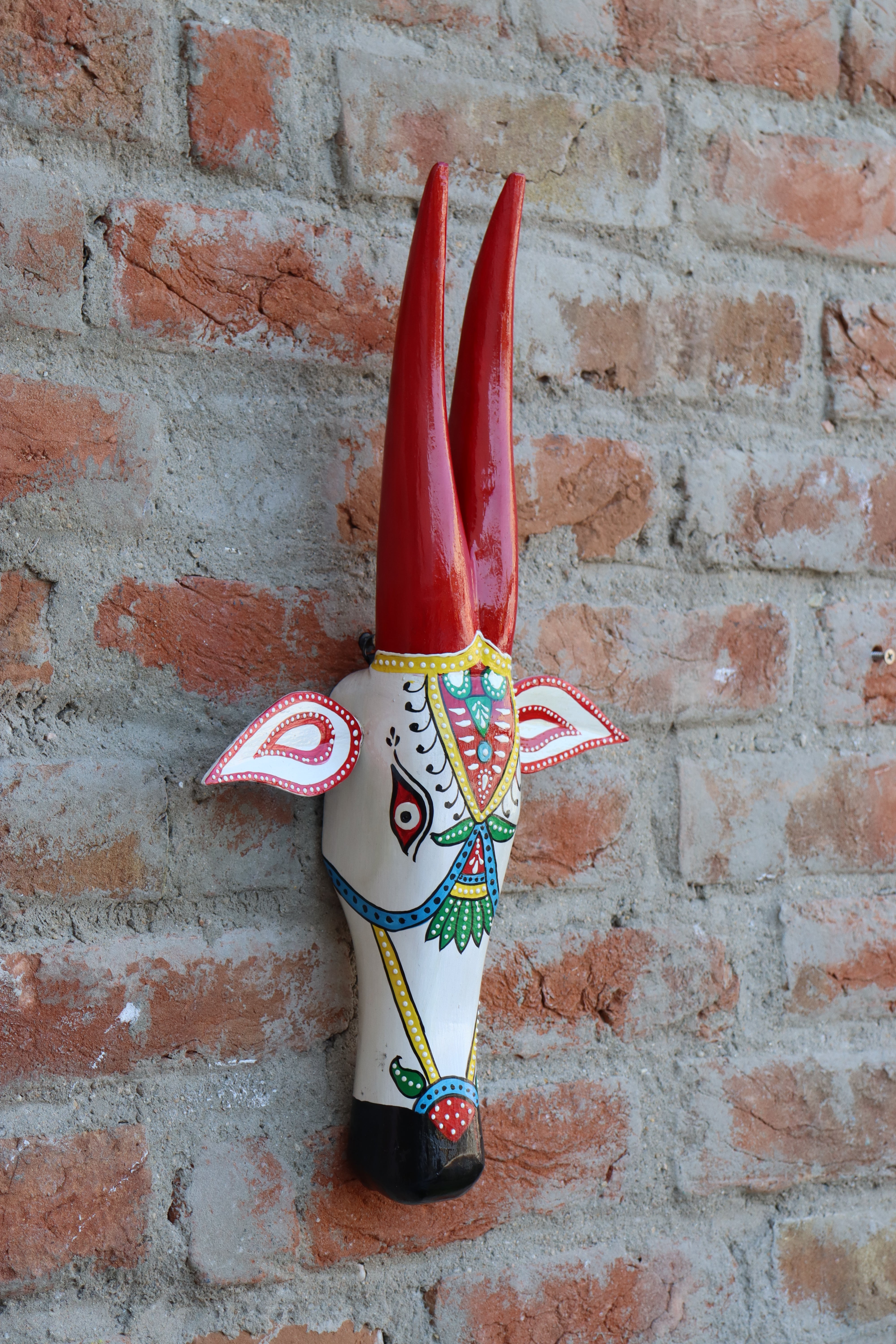 KB ART 18 Inch Traditional Hand Painted Wooden Cow - Side Angle Showing Finish and Craftsmanship - Handcrafted Wooden Decor Jodhpur