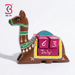 KB ART Handcrafted Wooden Camel Perpetual Calendar Traditional Desk Organizer - Close-Up of Hand-Carved Artisan Texture - Handcrafted Wooden Decor Jodhpur
