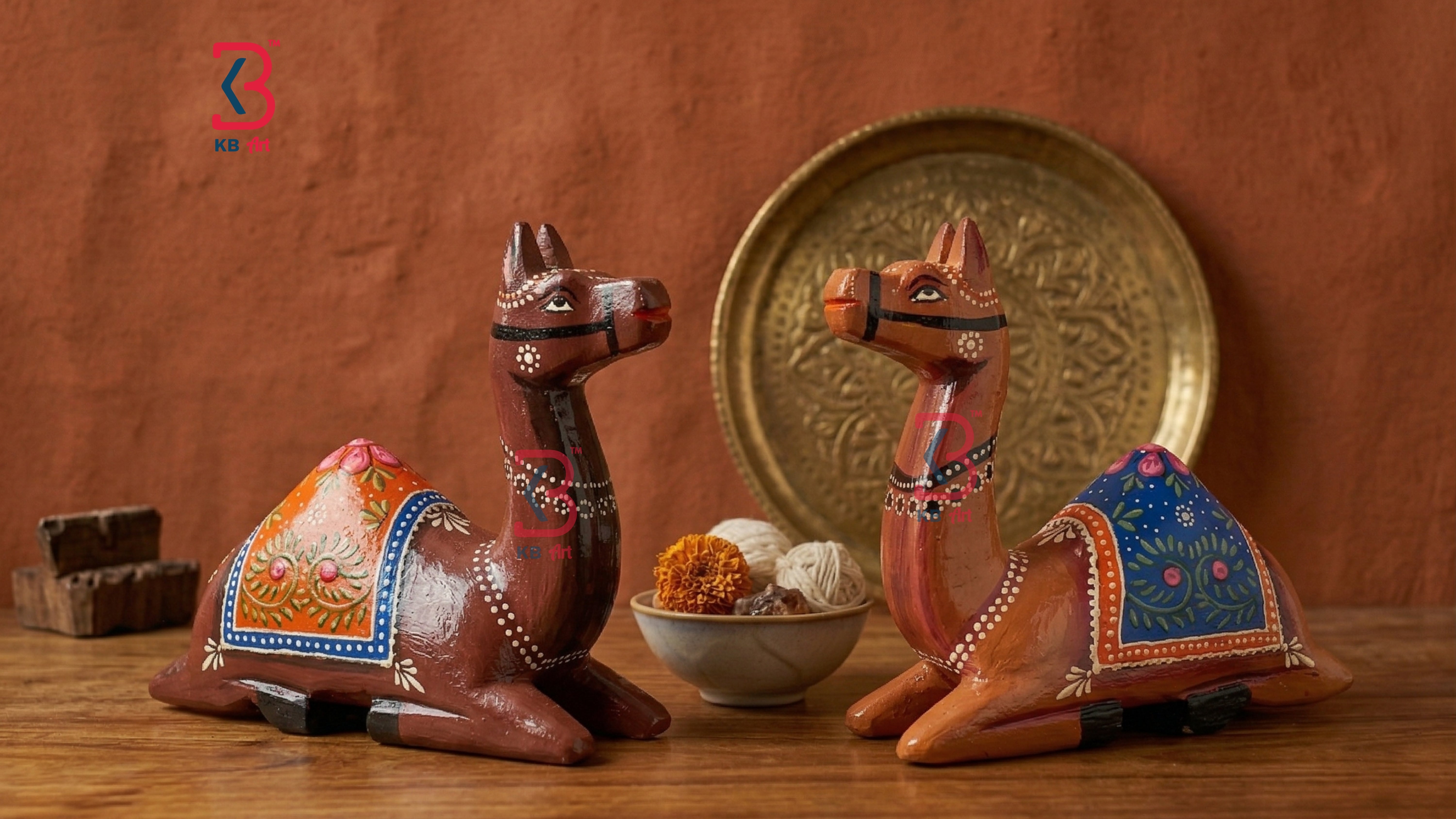 KB ART Sitting Wooden Camels Set Hand Painted Decorative Animal Figurines - Front View of Handcrafted Detailing - Handcrafted Wooden Decor Jodhpur